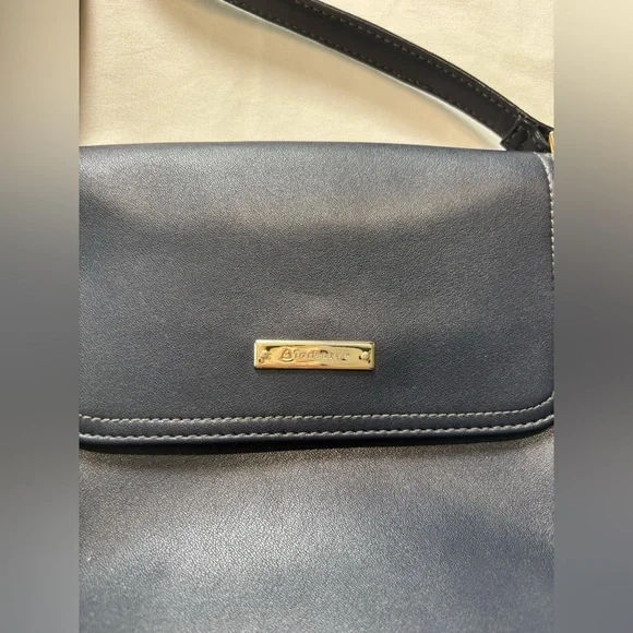 Liz Claiborne Navy Blue Crossbody Purse Magnetic Snap Closure Workwear EUC - Picture 3 of 6